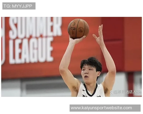 国王媒体调侃杨瀚森对位尤班克斯表现堪比约基奇令人惊叹