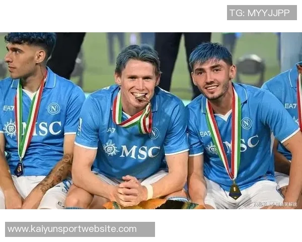 麦克托米奈倒钩破世界纪录脚尖高度超越奥努阿楚引发热议 麦克托米奈倒钩破世界纪录脚尖高度超越奥努阿楚引发热议